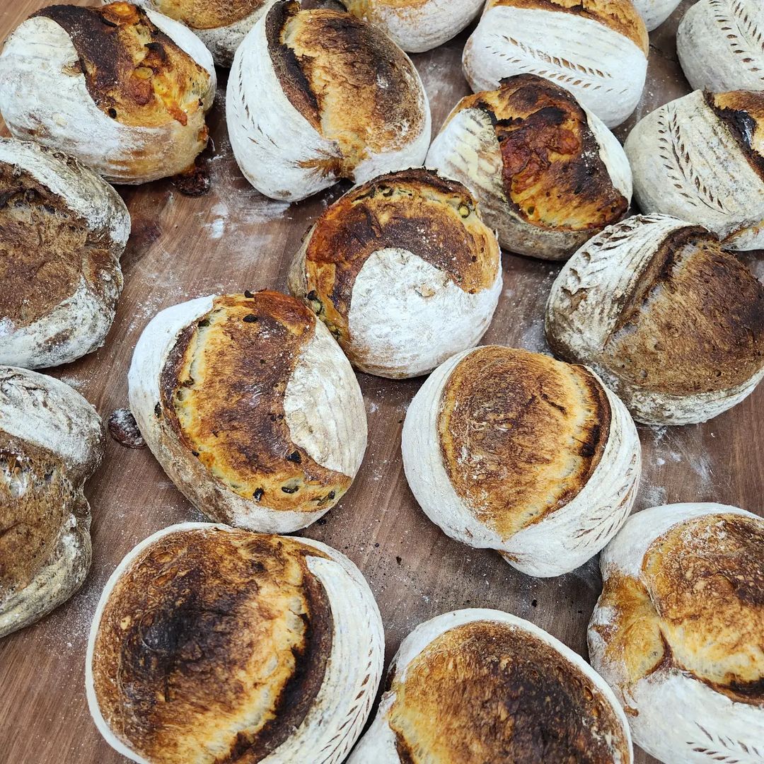 Loaves of sourdough (Photo; Instagram / @broomartisanbakery)