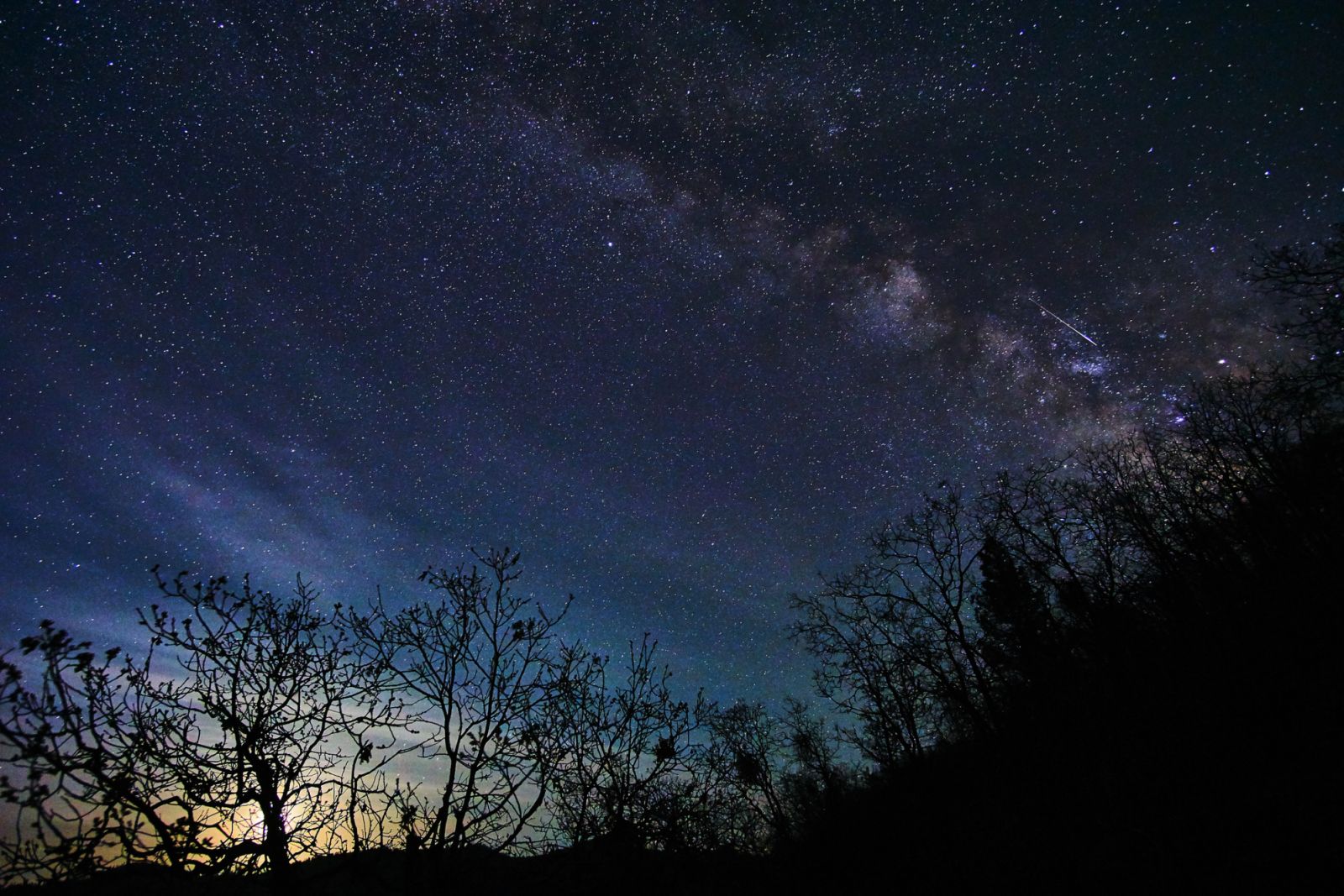 約在晚間9:00過後天琴座流星雨會慢慢變得更清楚,一直到午夜的時候都有機會看到。(Photo: Getty Images)
