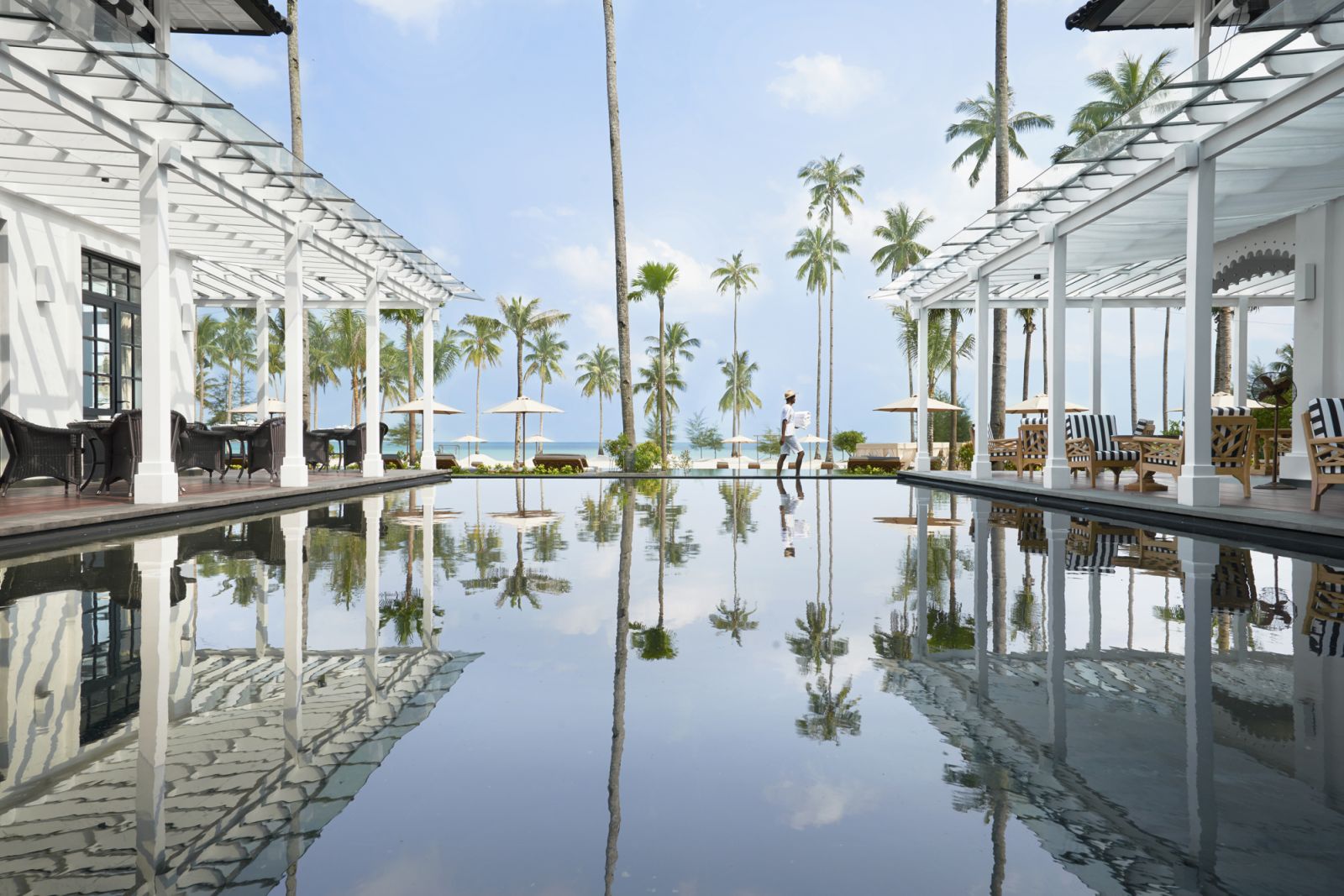 The Sanchaya reflection pool welcomes guests (Photo: The Sanchaya)
