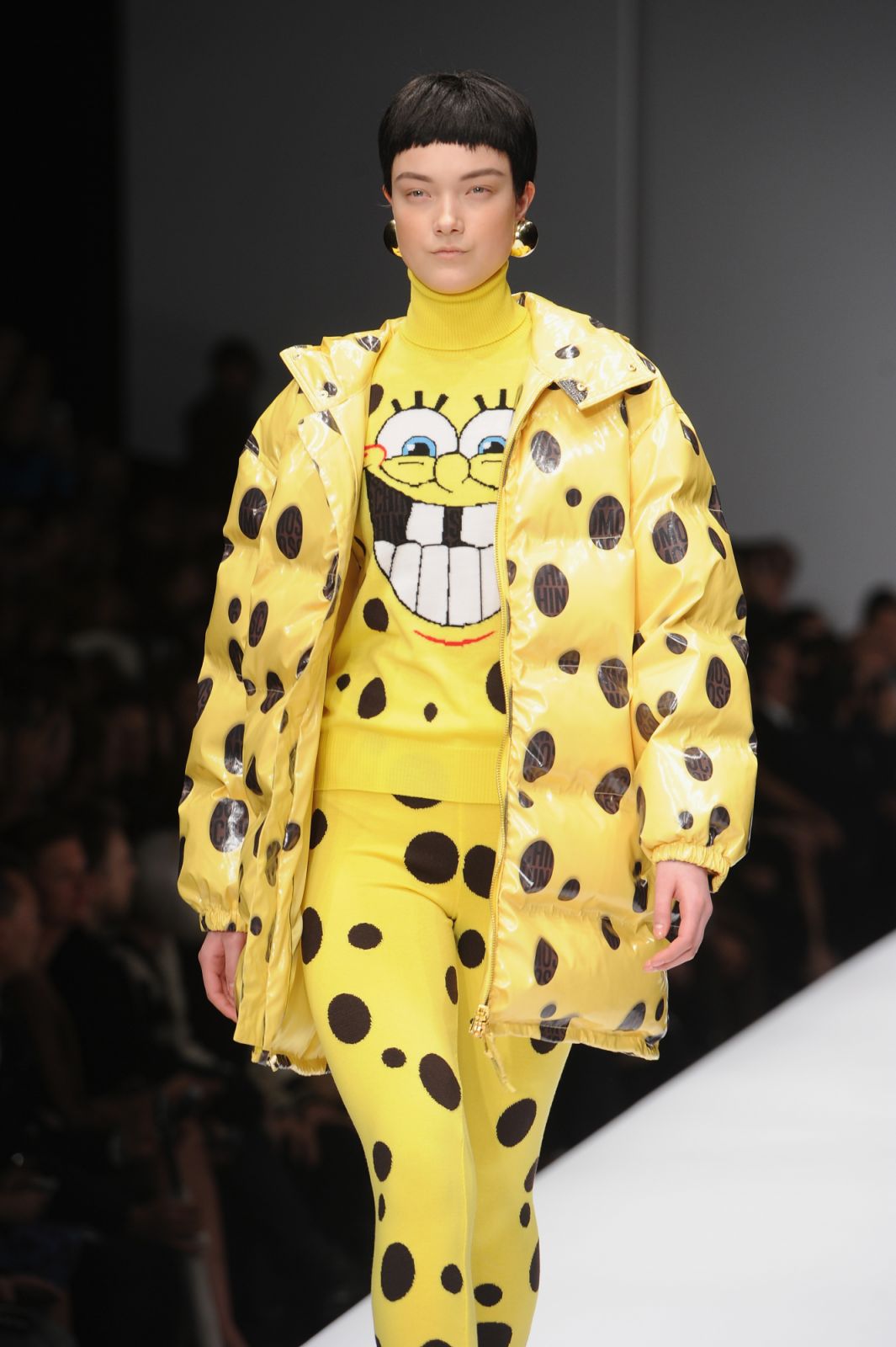 A model walks the runway at the Moschino fashion show at Milan Fashion Week Womenswear Autumn/Winter 2014 (Photo: Jacopo Raule/Getty Images)