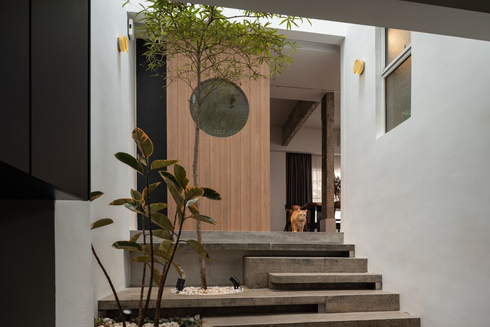 A modernised home with a touch of retreat-like ambiance (Photo: TWJPTO)