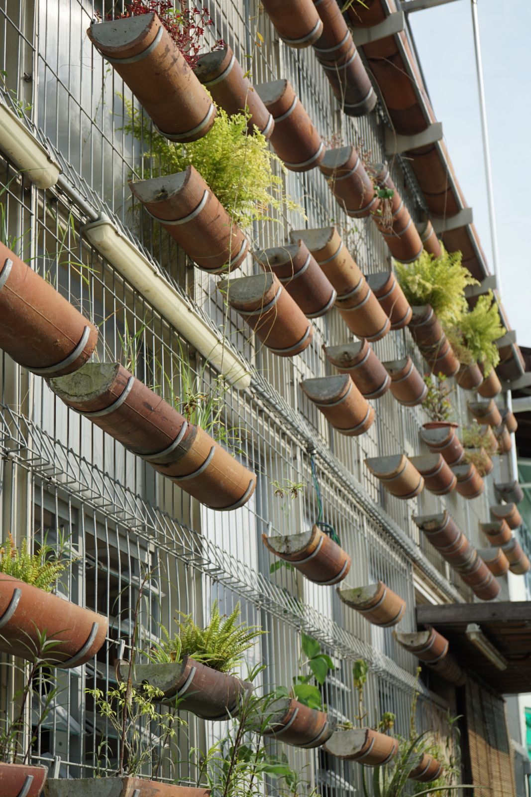 Clay channels for planters (Photo: Tang Hsiao Seak and Steven Ngu)