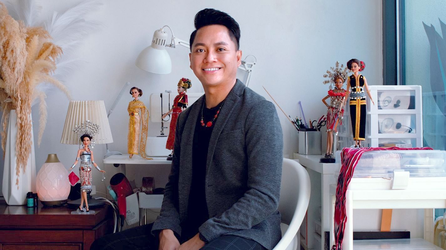 Wesley Hilton menghasilkan projek Borneo Doll dari kediamannya (Foto: Fady Younis)