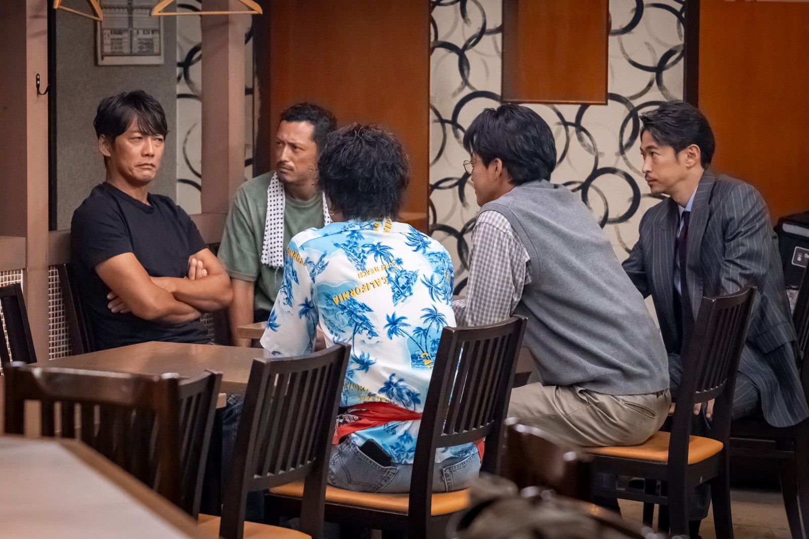 一眾舊學生廿多年後再聚首一堂(Photo: 《麻辣教師GTO Revival 》劇照)