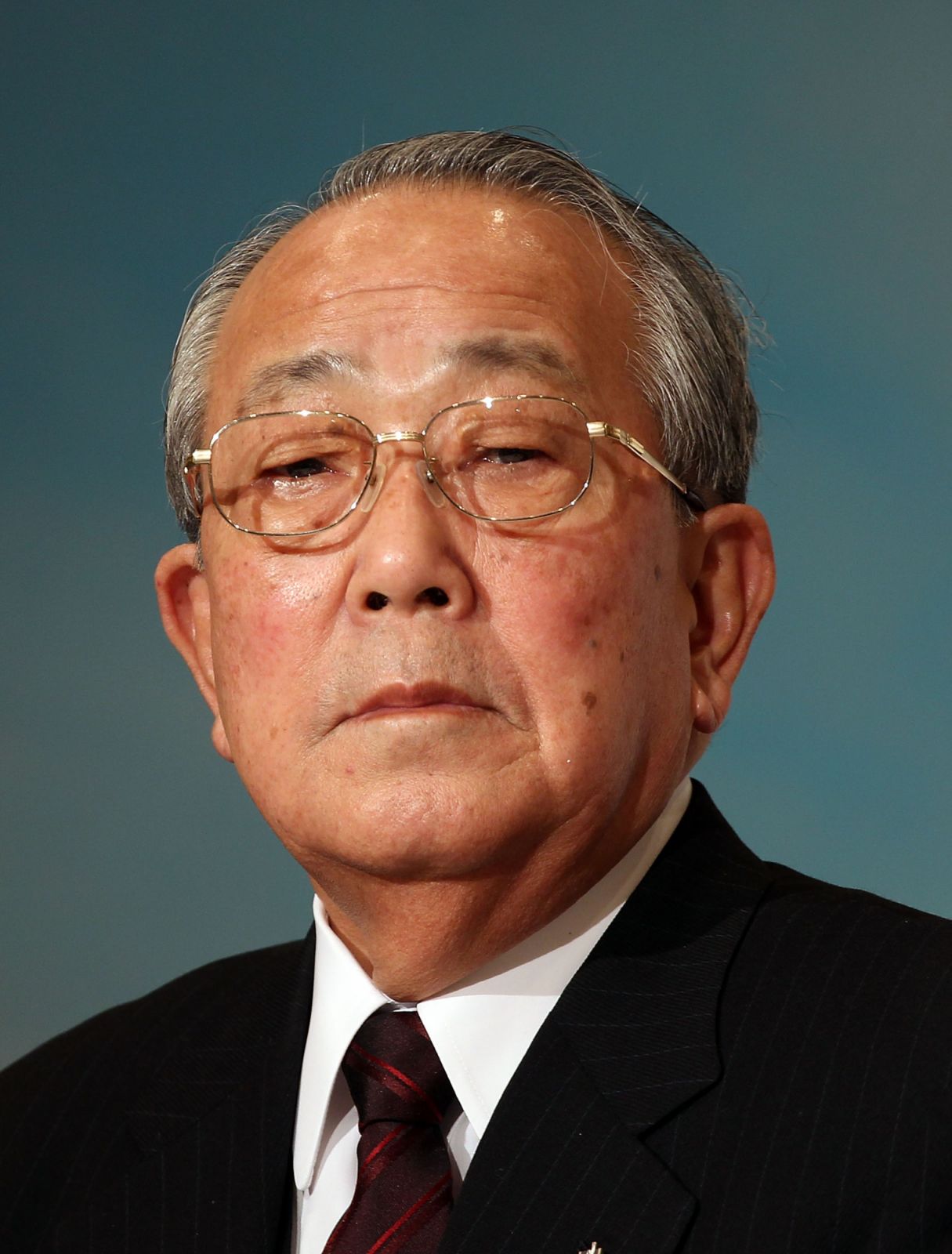 TOKYO - FEBRUARY 01: Japan Airlines Corporation (JAL) new CEO and Kyocera Honorable Chairman, Kazuo Inamori, speaks during the press conference at Hotel Nikko Tokyo on February 1, 2010 in Tokyo, Japan. The troubled airline, which carries over 50 million passengers every year and is due to slash 30 percent of its workforce, is under guidance of state-led turnaround body. (Photo by Koichi Kamoshida/Getty Images)
