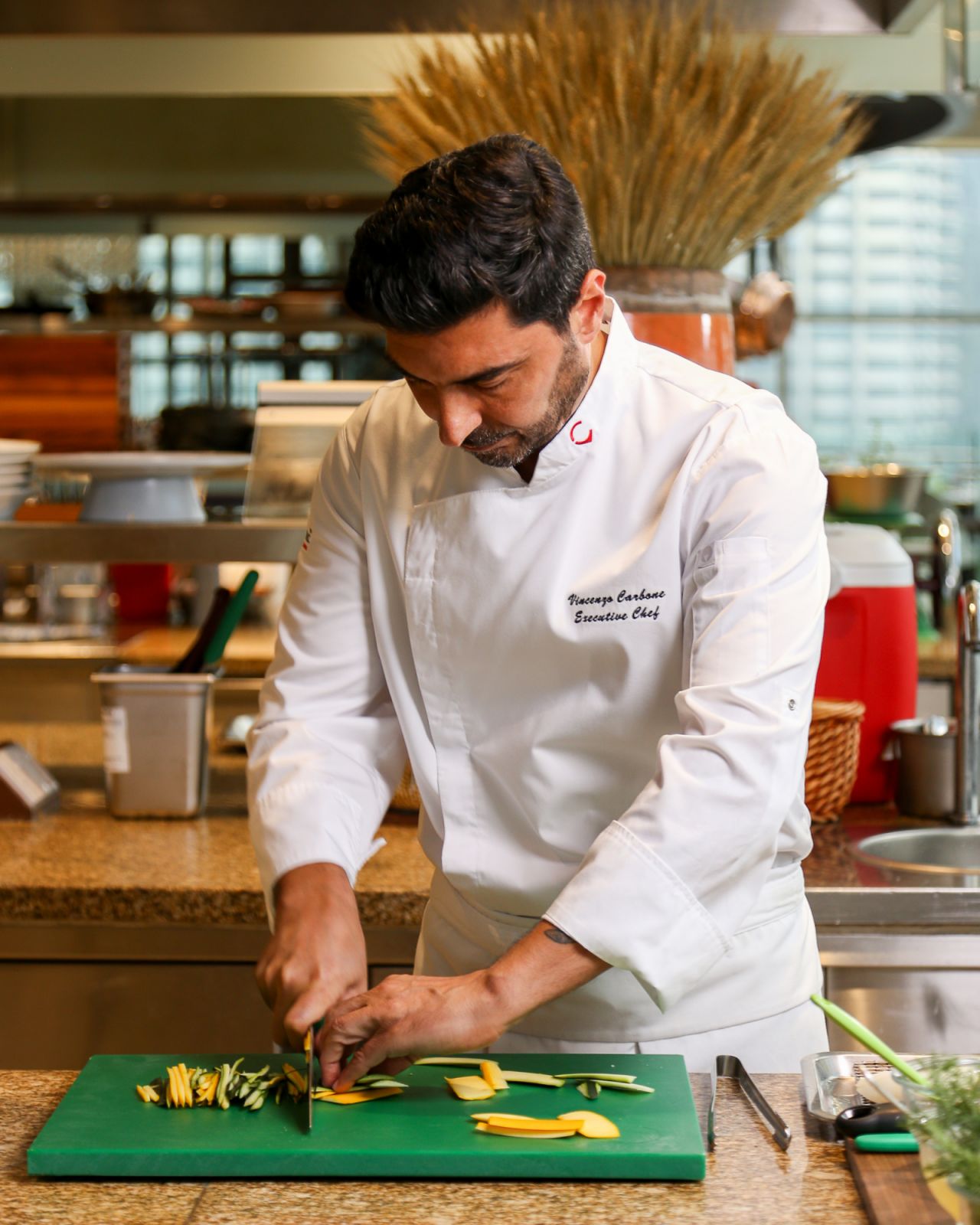 Chef Enzo preparing a Neopolitan meal