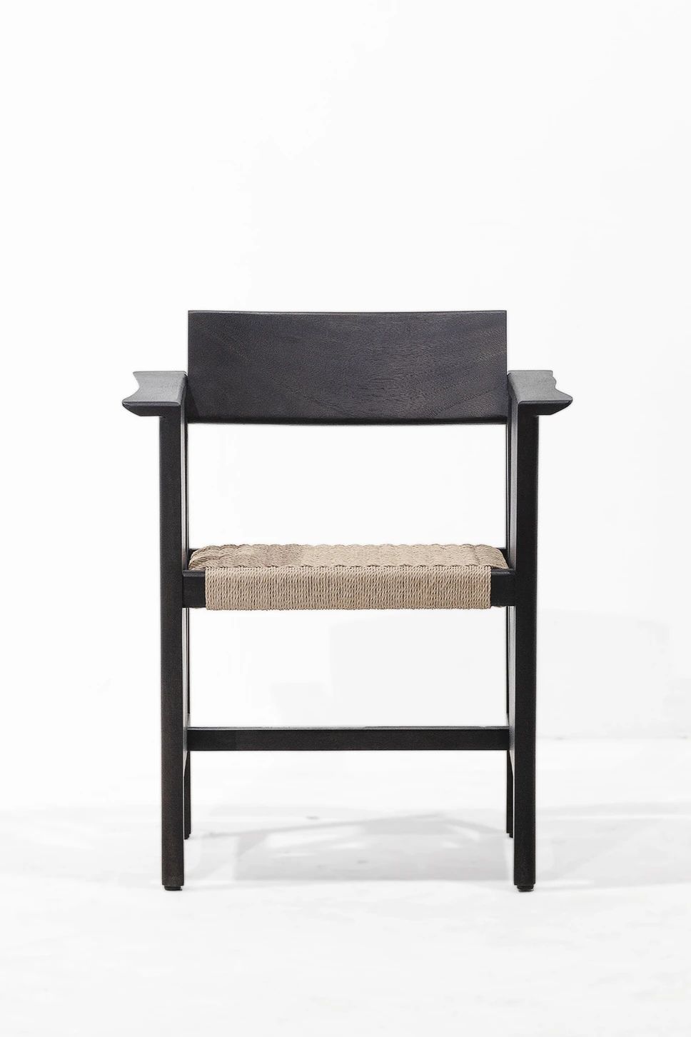 Phaka with woven seat from moonler