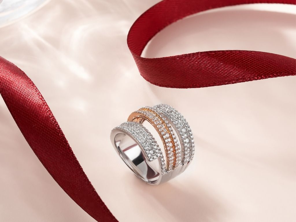 Le Lumiere’s ‘Grace & Gratitude’ diamond ring