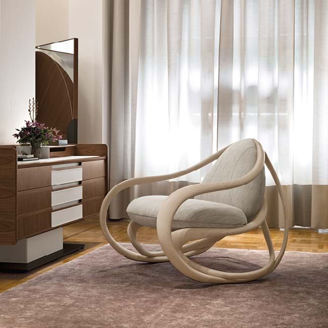 Armchair by Rossella Pugliatti (Photo: Furnitalia)