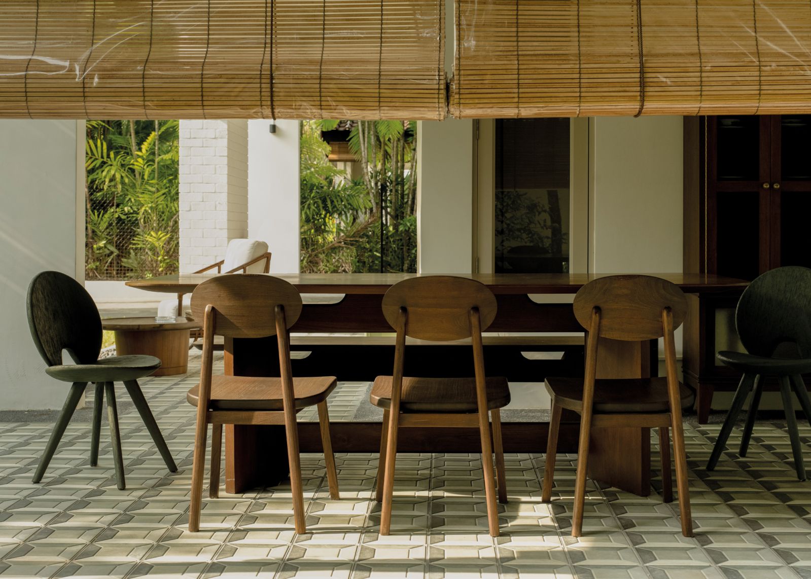 A tranquil setup for alfresco dining