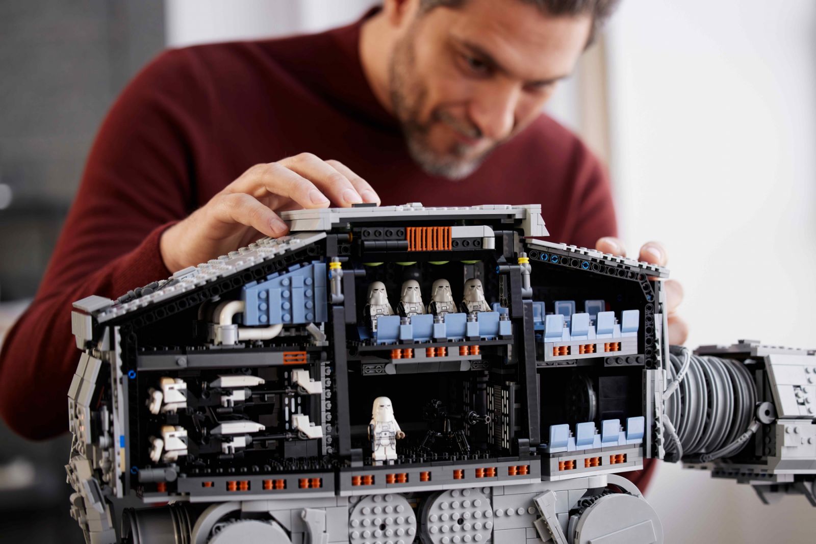 The expansive main body can hold up to 40 Lego minifigures