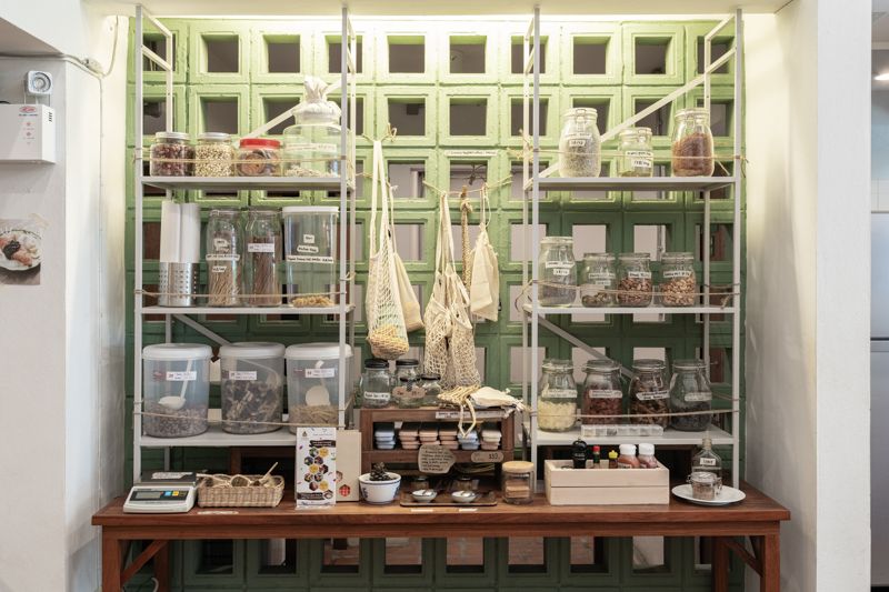 Better Moon Guesthouse & Café X Refill Station
