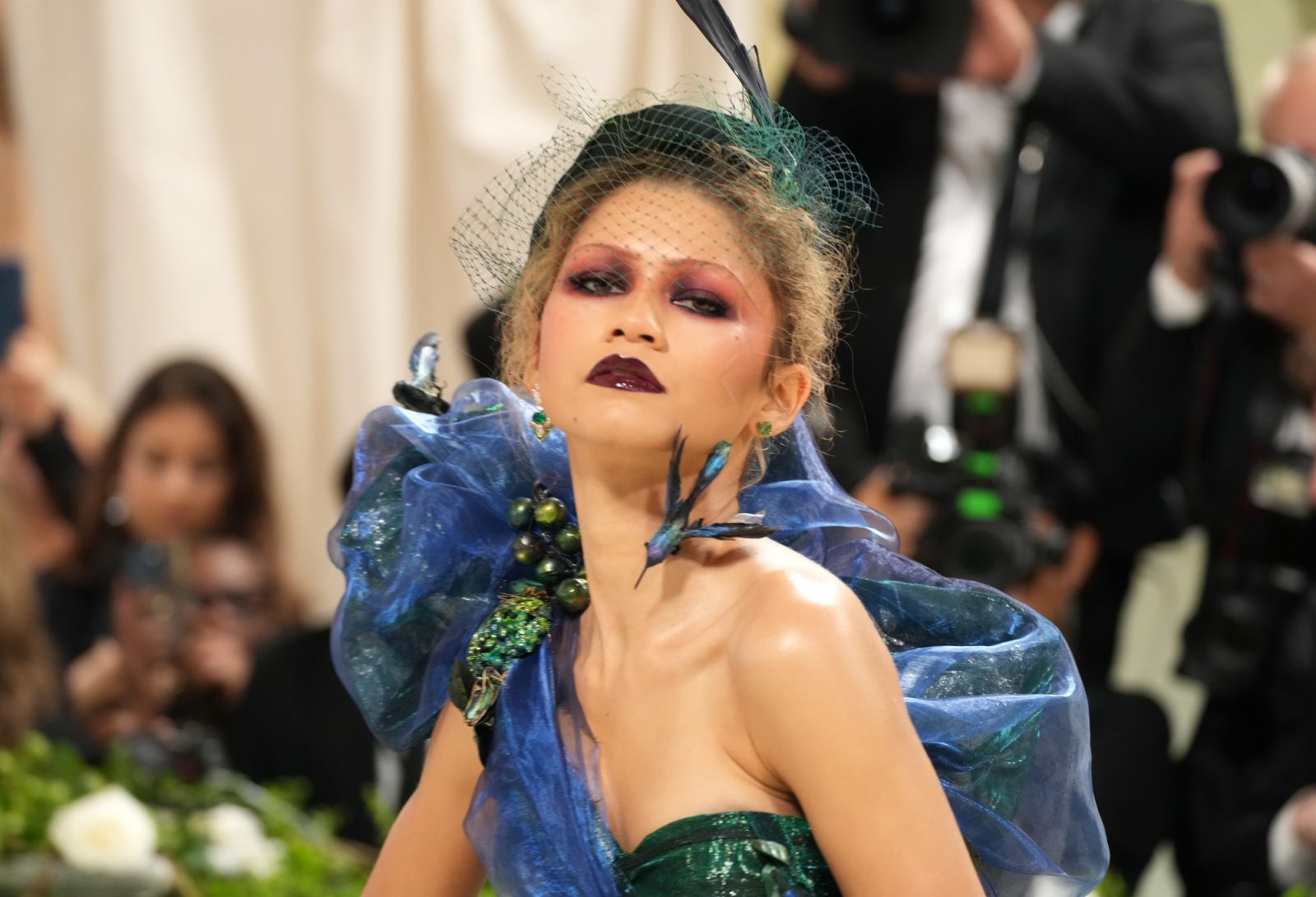 Zendaya wearing emeralds (Photo: courtesy of Jeff Kravitz/FilmMagic)