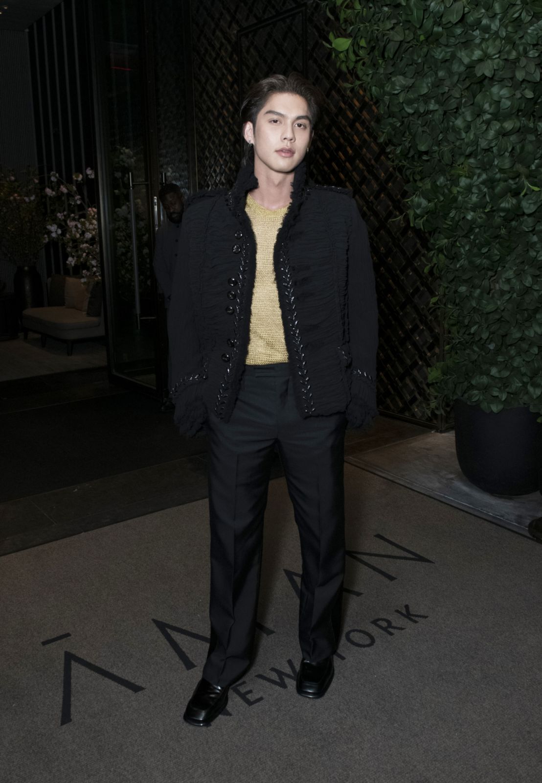 Bright 身穿Burberry造型。(Photo by Eugene Gologursky/Getty Images)