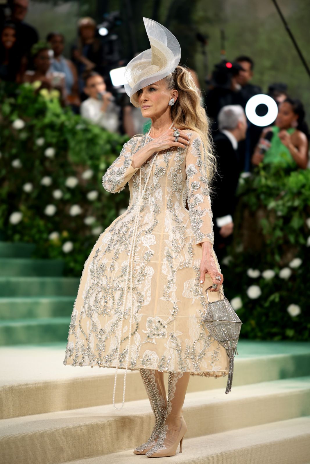 NEW YORK, NEW YORK - MAY 06: Sarah Jessica Parker attends The 2024 Met Gala Celebrating "Sleeping Beauties: Reawakening Fashion" at The Metropolitan Museum of Art on May 06, 2024 in New York City. (Photo by Dimitrios Kambouris/Getty Images for The Met Museum/Vogue)