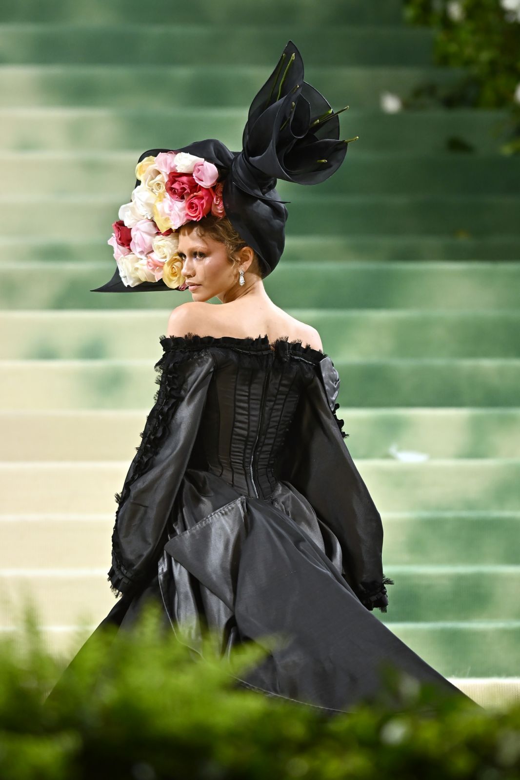 Zendaya attends The 2024 Met Gala Celebrating "Sleeping Beauties: Reawakening Fashion" on May 06, 2024 in New York City. (Photo by Bauzen/GC Images)