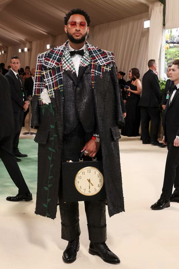 Ben Simmons สวม Patek Philippe Aquanaut ref. 7968/300R และ Thom Browne ที่งาน Met Gala 2024 (ภาพ: Getty Images)