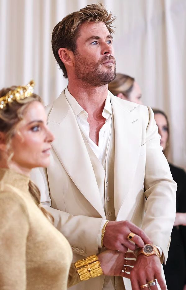 Chris Hemsworth สวมนาฬิกา Chopard ที่งาน Met Gala 2024 (ภาพ: Getty Images)