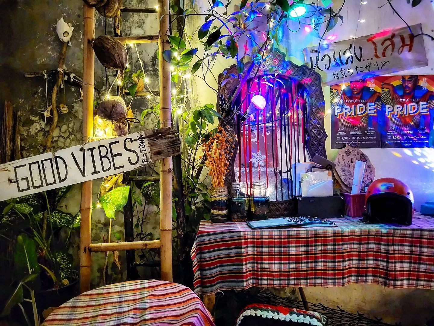 Good Vibes P-Town ใจกลางย่านเมืองเก่าภูเก็ต
