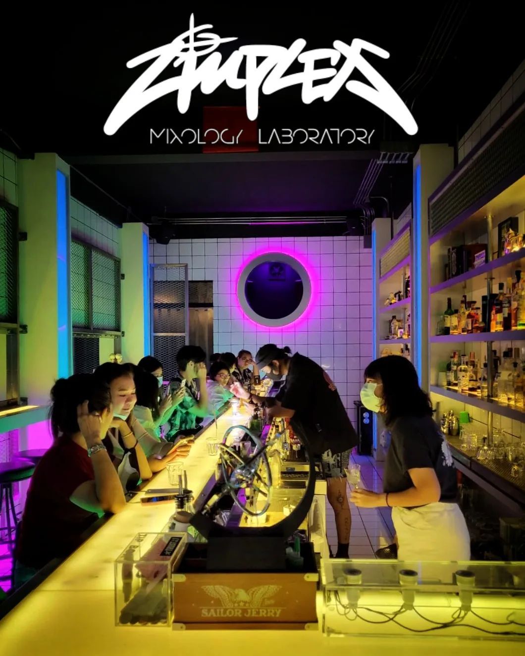 Zimplex Mixology Laboratory บาร์มิกโซโลจี “ห้องแล็บชู้ตเตอร์วิทยาศาสตร์” ในย่านเมืองเก่า