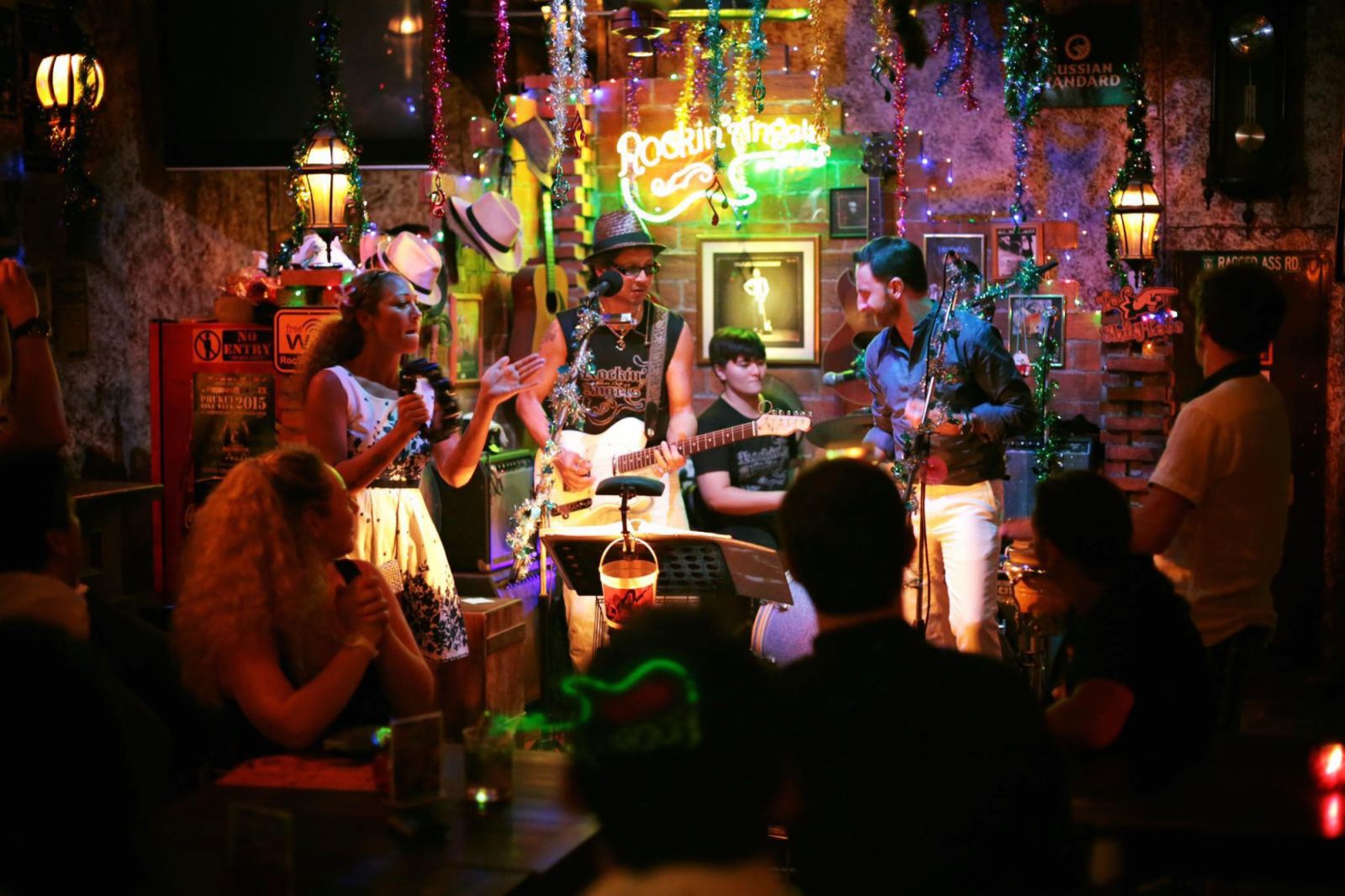 Rockin' Angels Cafe บลูส์บาร์เก่าแก่ที่อยู่คู่ย่านเมืองเก่าภูเก็ตมานานกว่ายี่สิบปี