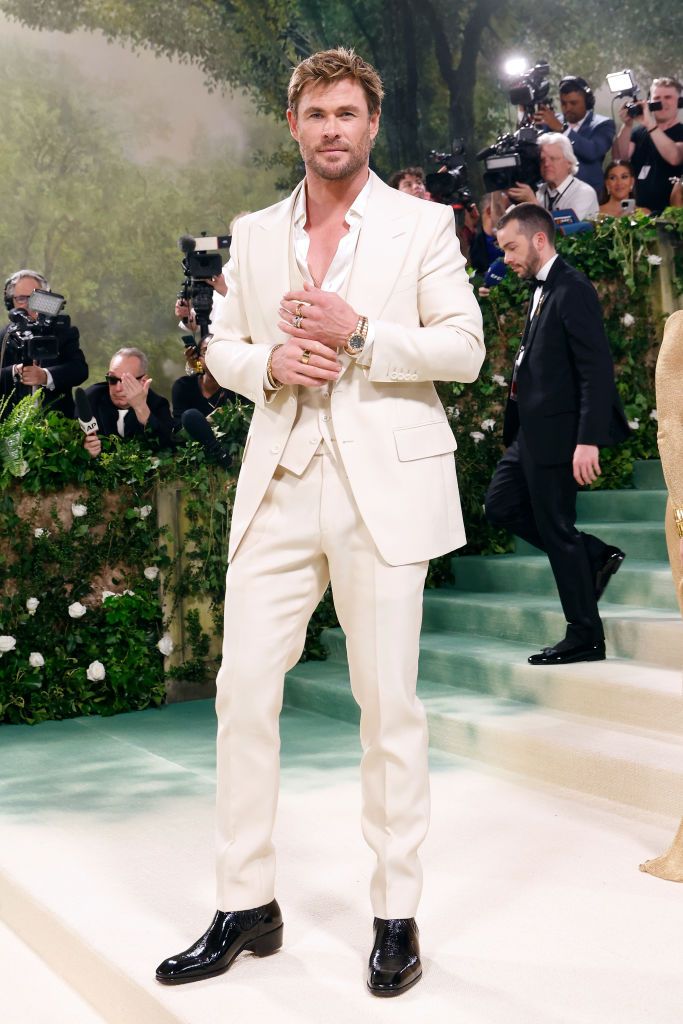 NEW YORK, NEW YORK - MAY 06: Chris Hemsworth attends the 2024 Costume Institute Benefit for "Sleeping Beauties: Reawakening Fashion" at The Metropolitan Museum of Art on May 06, 2024 in New York City. (Photo by Taylor Hill/Getty Images)