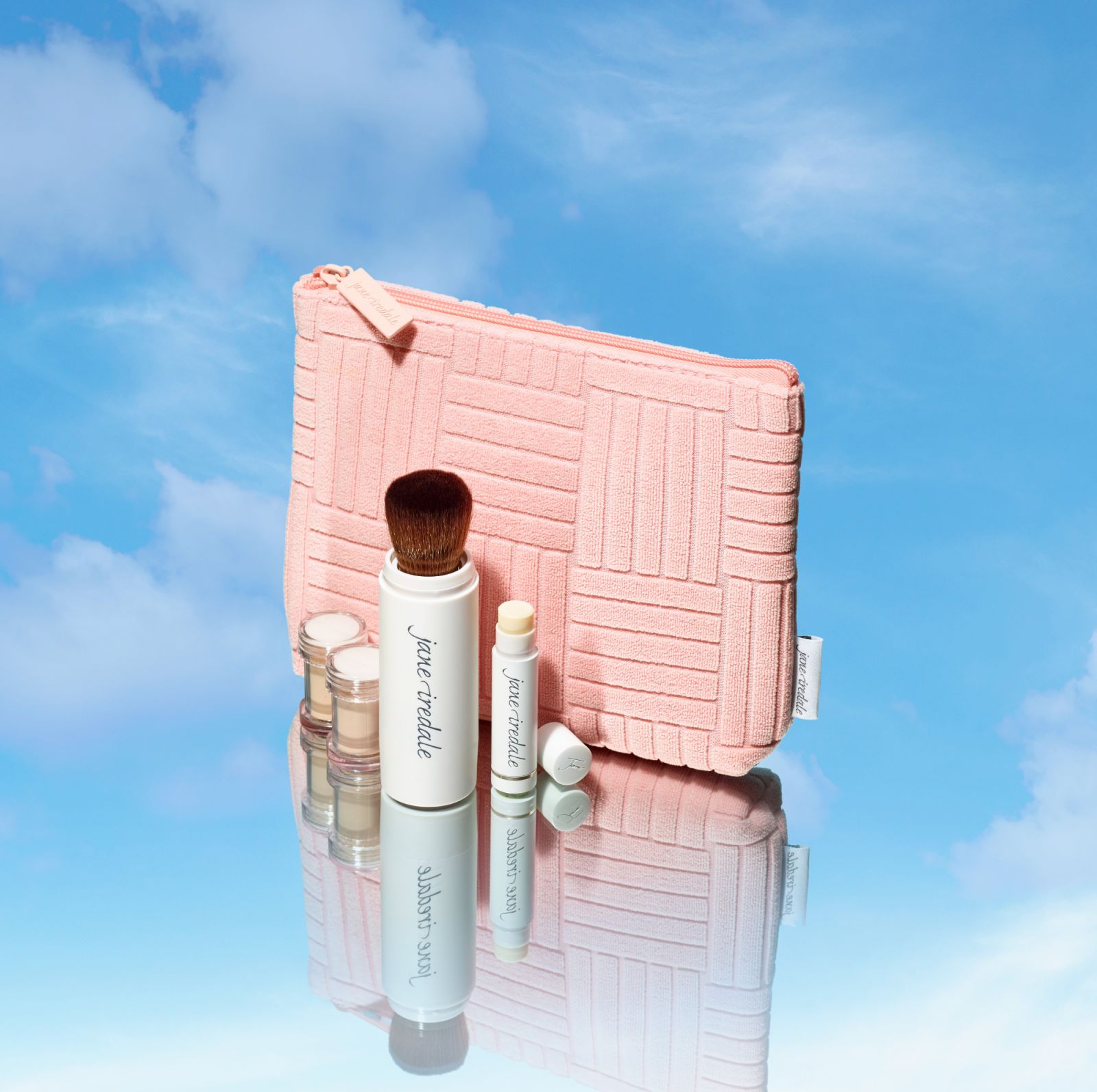 Jane Iredale kit (Photo: Courtesy of Rustan's The Beauty Source)