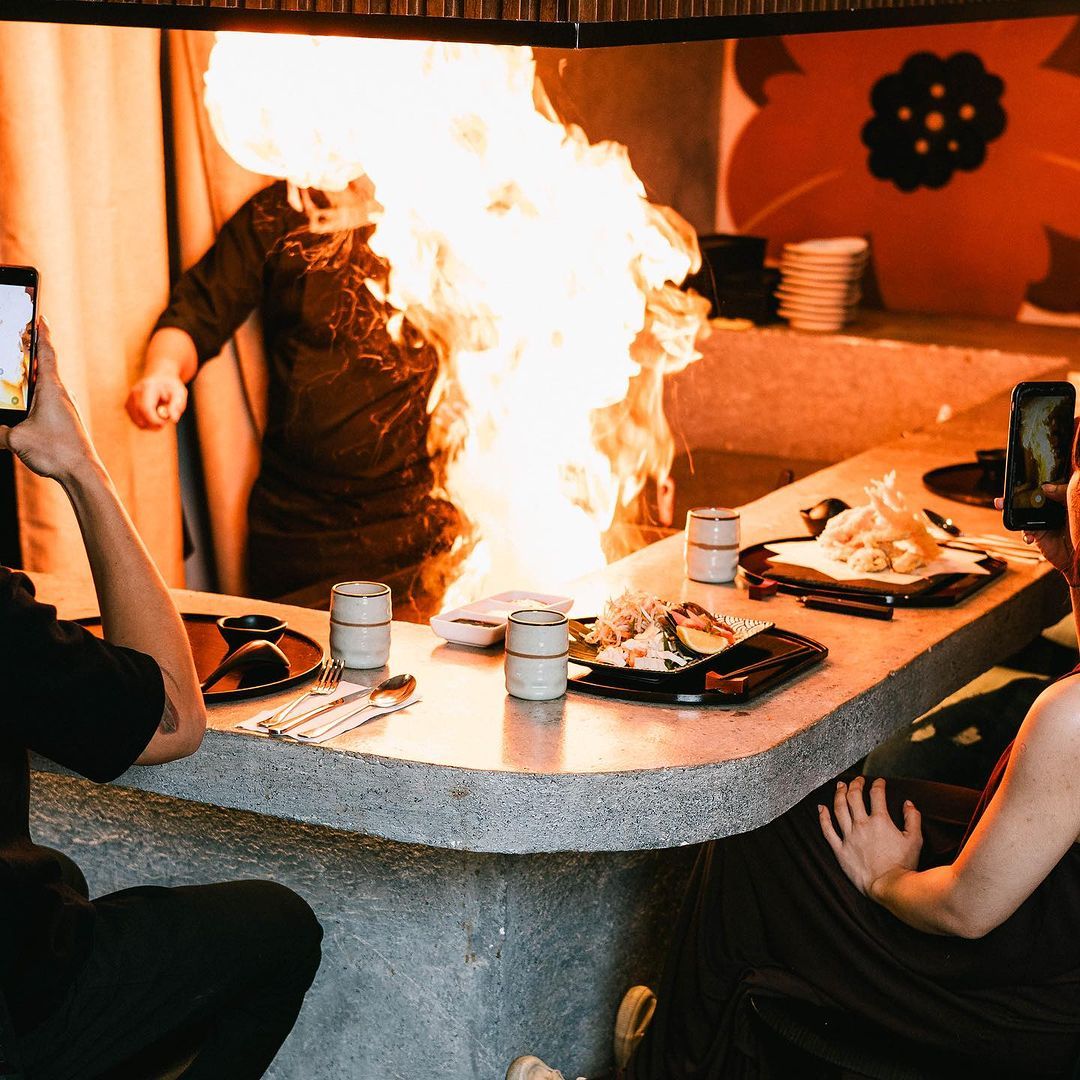 Fugu KL’s teppanyaki counter (Instagram / @fugu.kl)