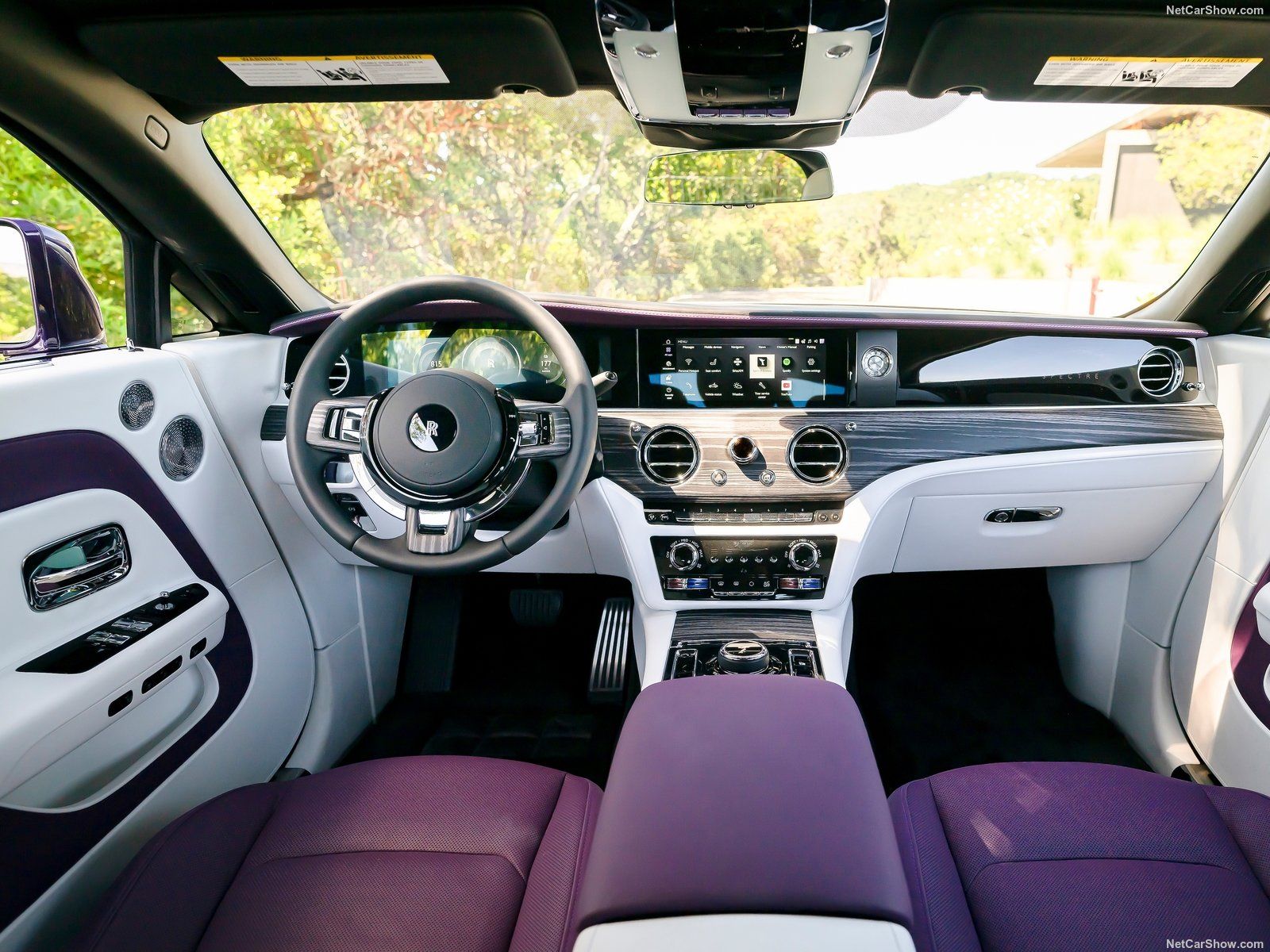 Rolls-Royce Ultra-Luxury Electric Super Coupé ยนตรกรรมสุดหรูพลังไฟฟ้า 100 เปอร์เซ็นต์