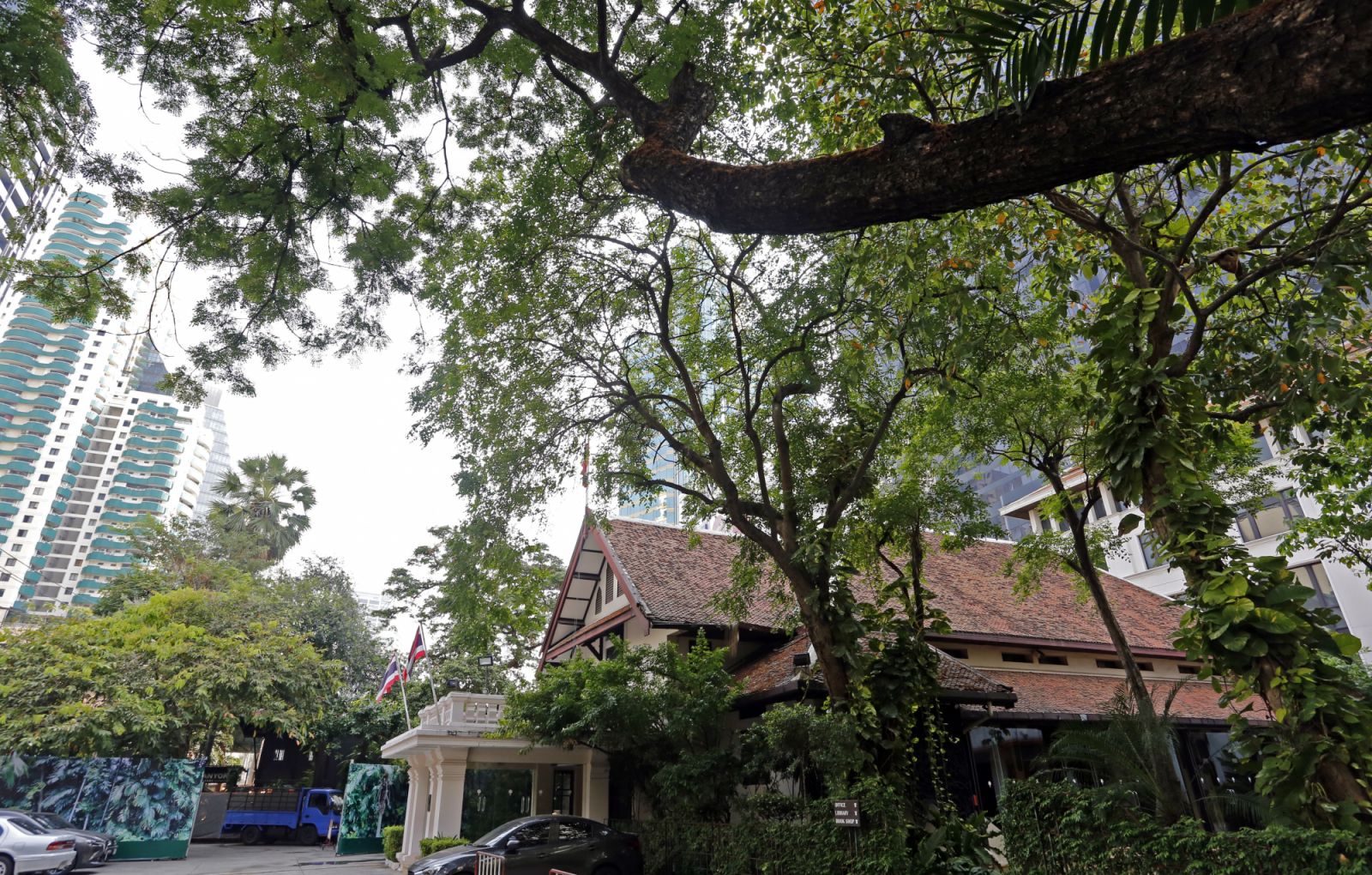 บ้านซอยสวนพลู สถานที่ซึ่งเคยเป็นที่พำนักของ ศ.พล.ต.ม.ร.ว.คึกฤทธิ์ ปราโมช