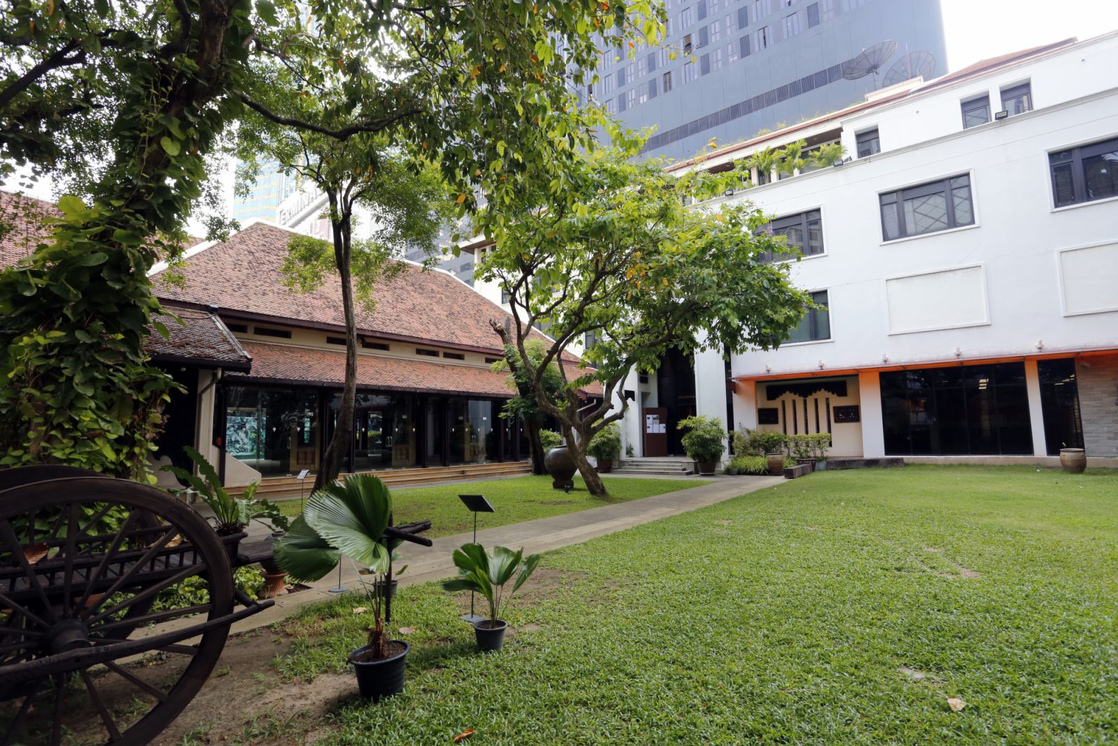 บ้านซอยสวนพลู สถานที่ซึ่งเคยเป็นที่พำนักของ ศ.พล.ต.ม.ร.ว.คึกฤทธิ์ ปราโมช