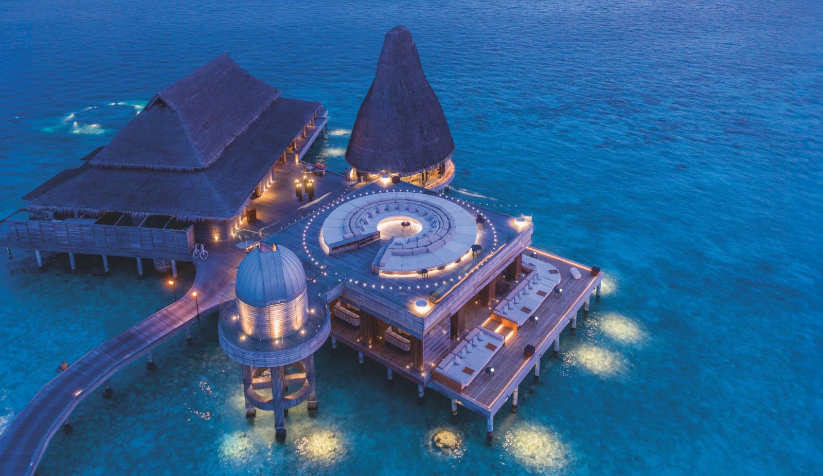 ชมวิวกลางมหาสมุทรอินเดีย ที่พัก Anantara Kihavah