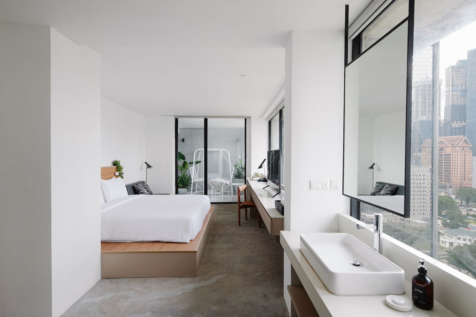 The Big Garden Room