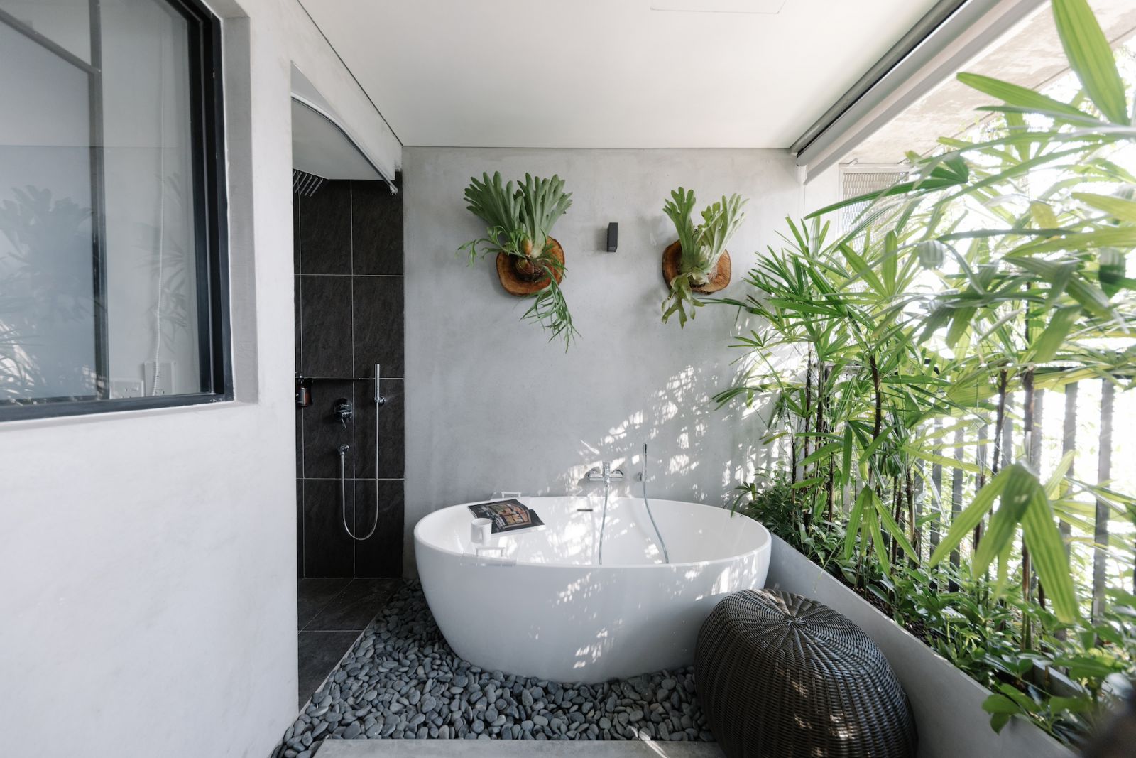 The lush bathroom in the Business Room