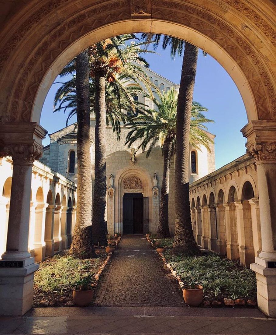 Lérins Abbey on Saint Honorat Island (Photo: Instagram / @nice_sweetlife)