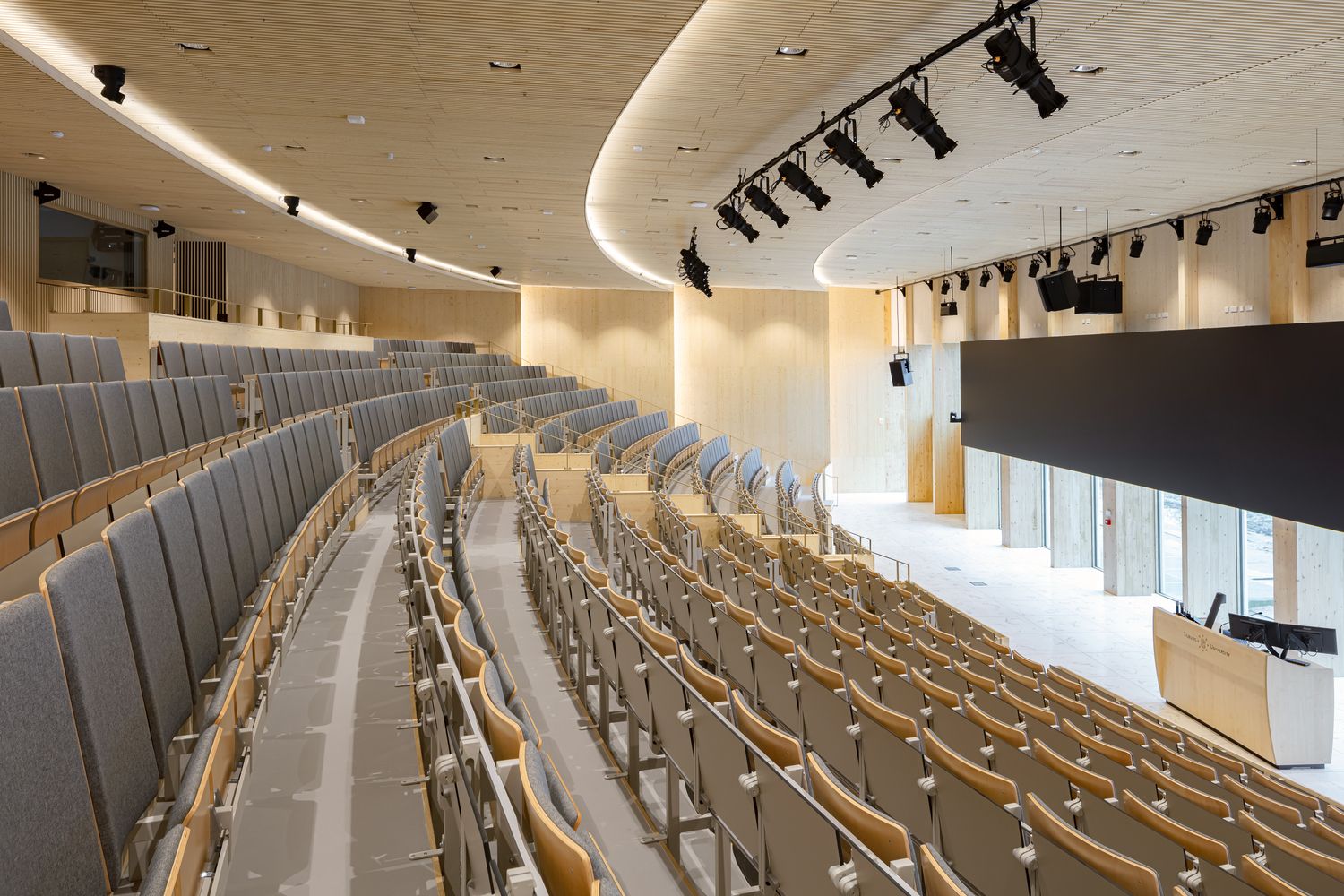 The auditorium seats approximately 1,000 students (Photo: Sebastian van Damme / Instagram / @powerhousecompany)