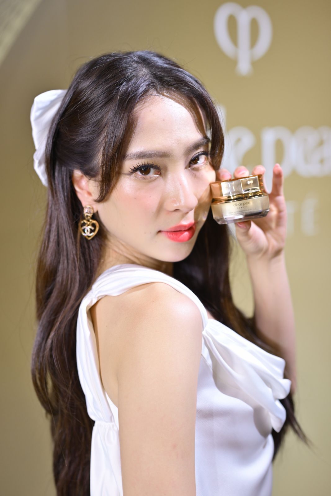 อภิชญา พานิชตระกูล (ภาพ: Cle de Peau Beaute)