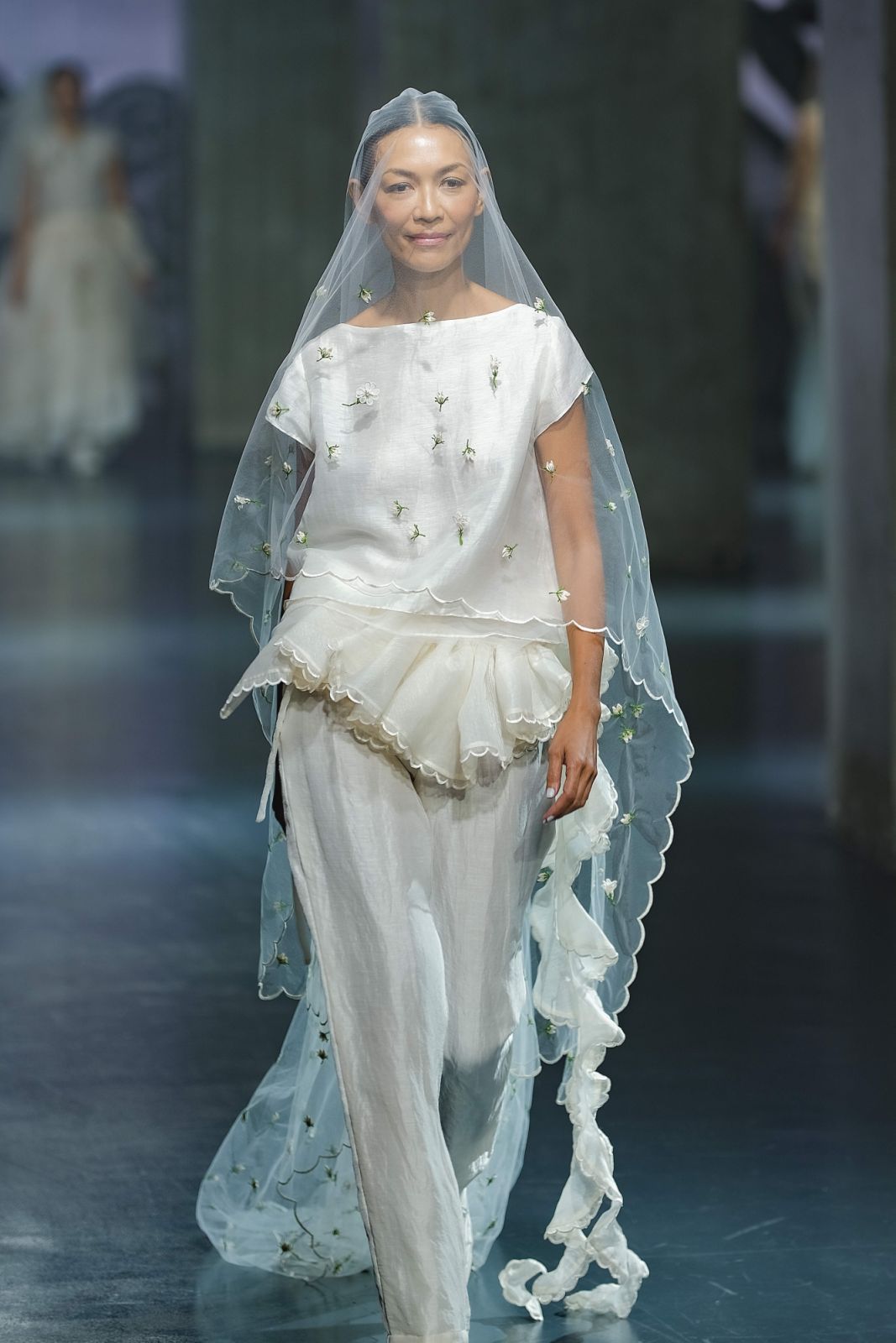A bridal look from Sarenas's presentation at Bench Fashion Week (Photo: BIMPOMAN)