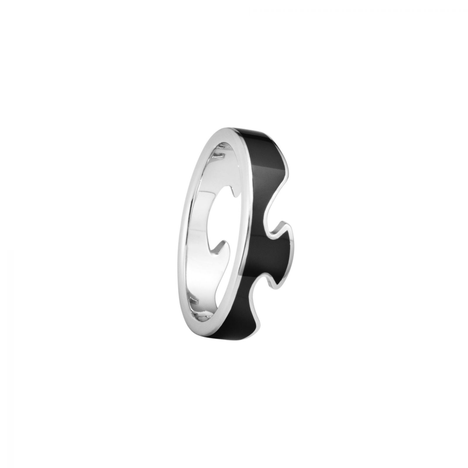 Fusion系列18K白金Hyceram黑色陶瓷外圈戒指。（Photo: Georg Jensen）