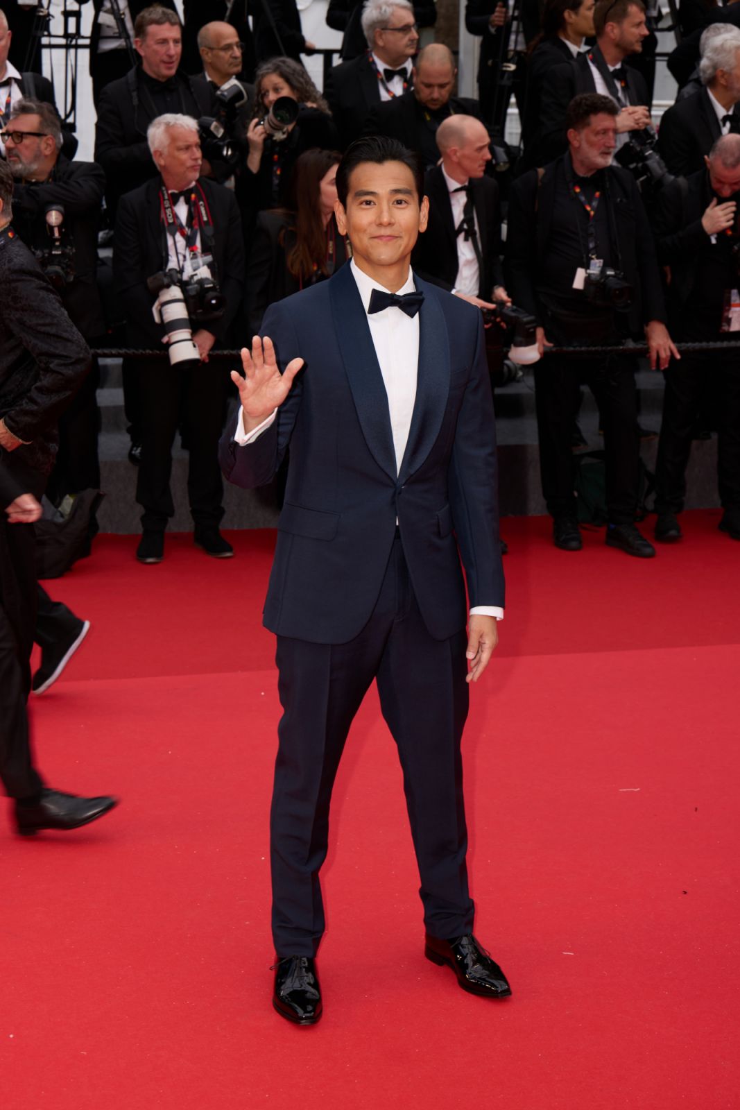 CANNES, FRANCE - MAY 14: Actor Eddie Peng Yu-Yan attends the opening ceremony red carpet during the 77th Annual Cannes Film Festival at Palais des Festivals on May 14, 2024 in Cannes, France. (Photo by VCG/VCG via Getty Images)