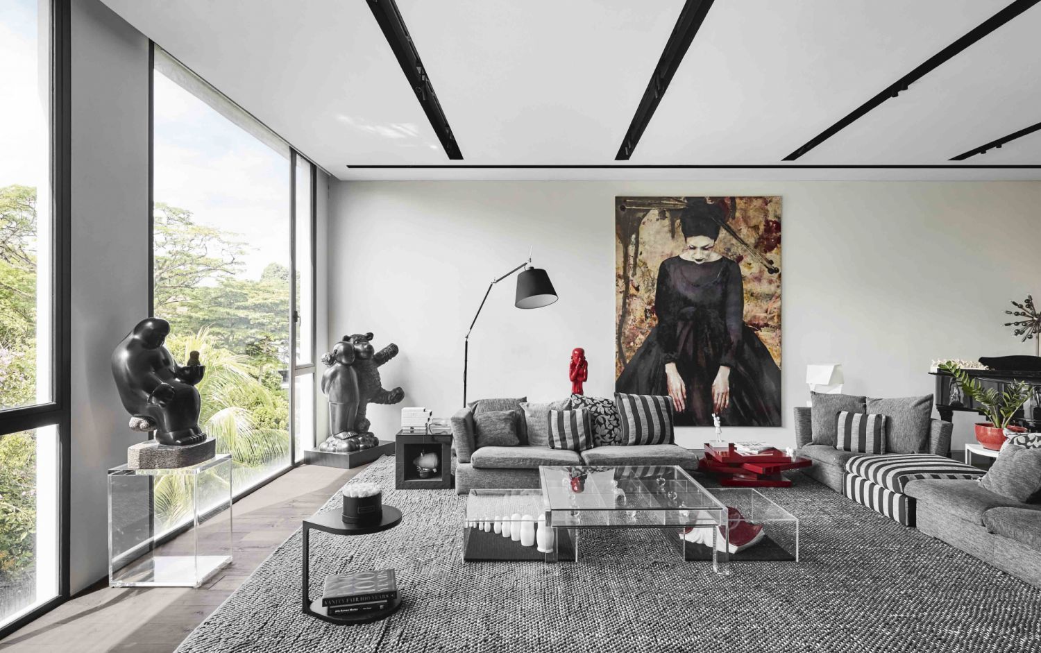 Edmund Ng Architects won the Best Use of Art award presented by Roche Bobois in Singapore's 2023 edition