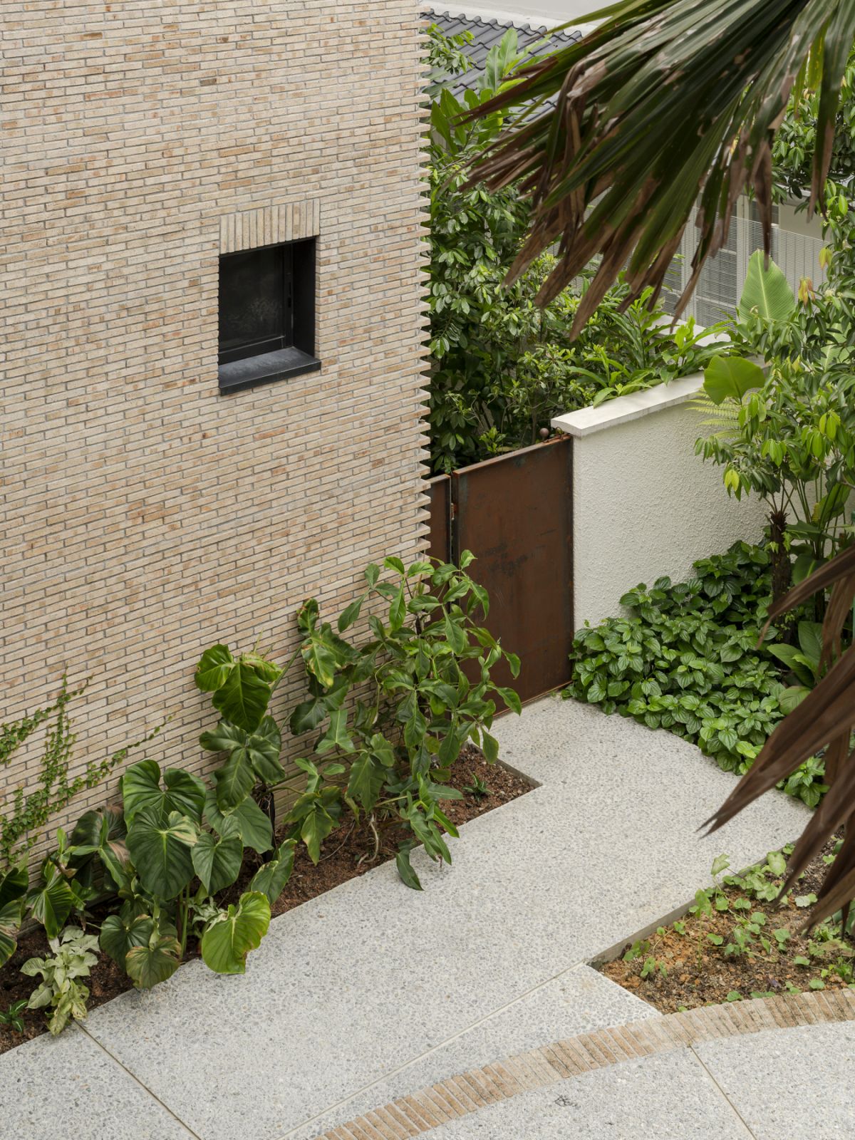 The brickwork was meticulously done to form angled corners