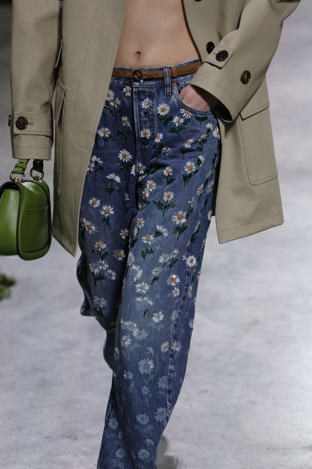 A model walks the runway at the Gucci Cruise 2025 Fashion Show at Tate Modern in London (Photo: John Phillips/Getty Images for Gucci)