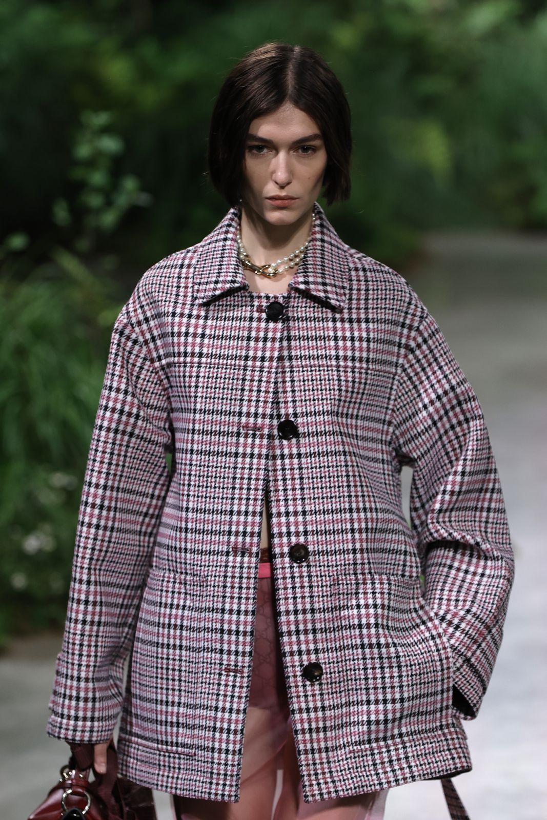 A model walks the runway at the Gucci Cruise 2025 Fashion Show at Tate Modern in London (Photo: John Phillips/Getty Images for Gucci)
