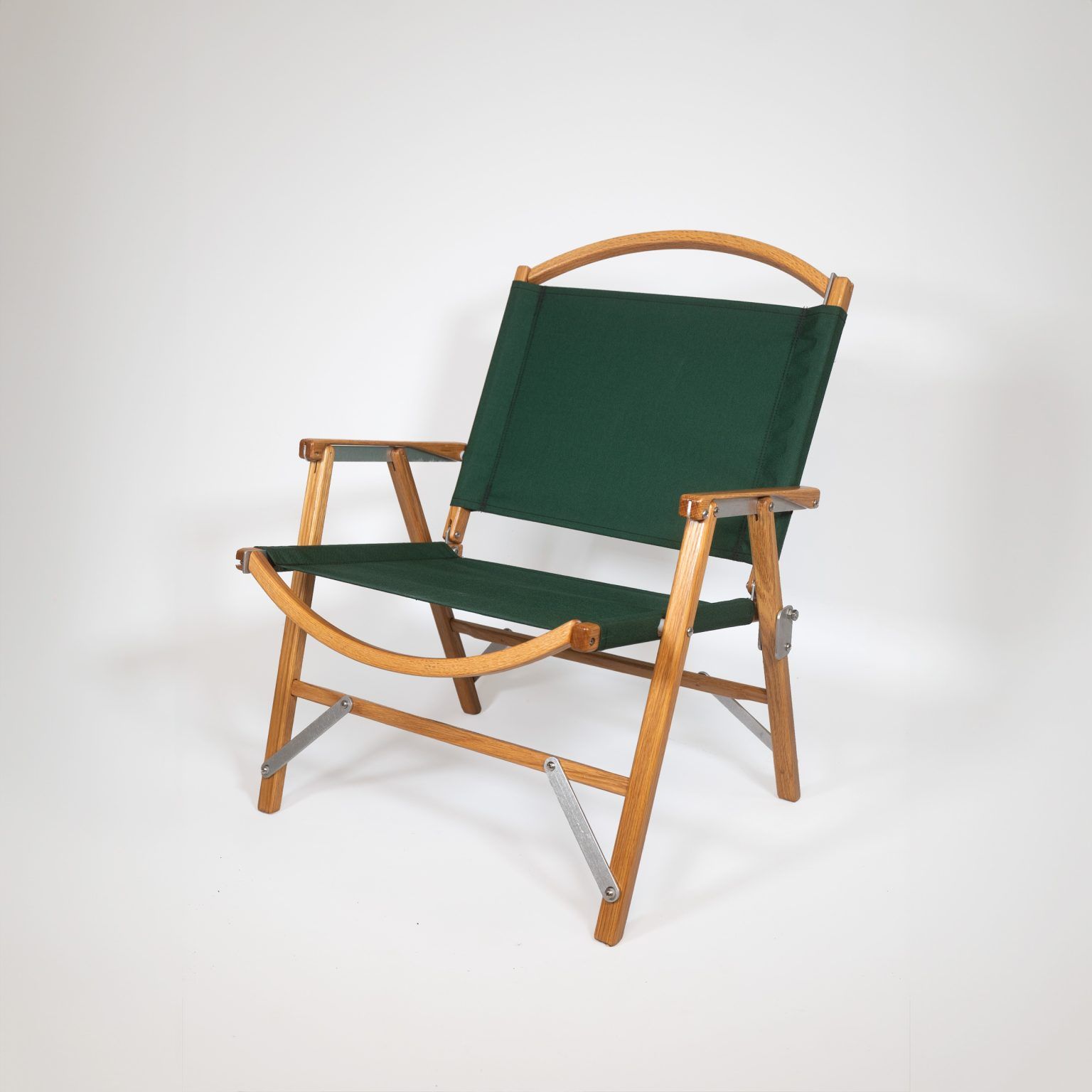 Kermit Chair Classic Walnut