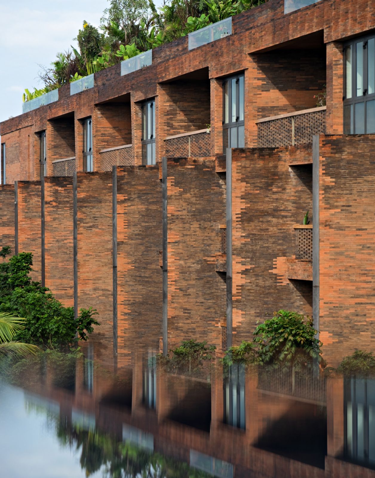 Katamama Hotel by Andra Matin was constructed using Balinese clay bricks called Tabanan