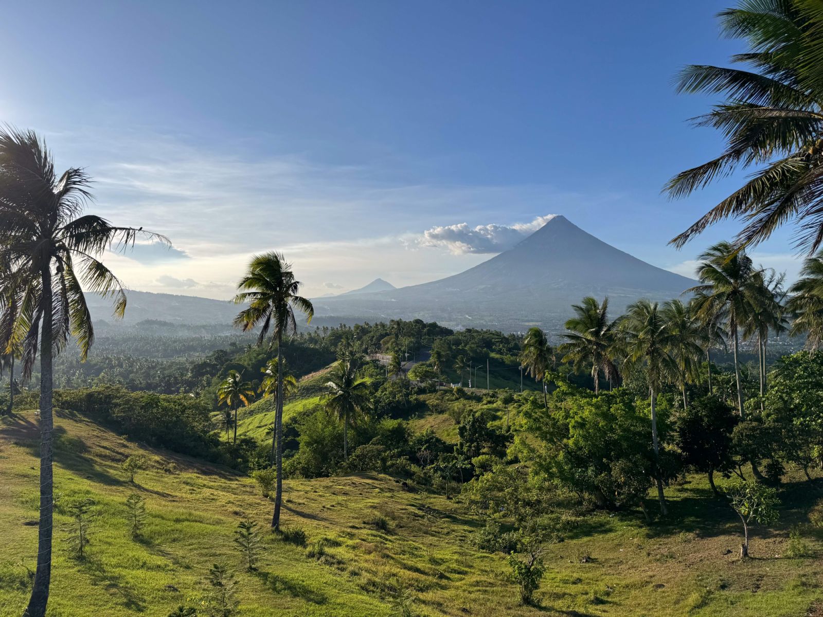 A view of the Mayon Volcano | Photo by: Dowee Untivero