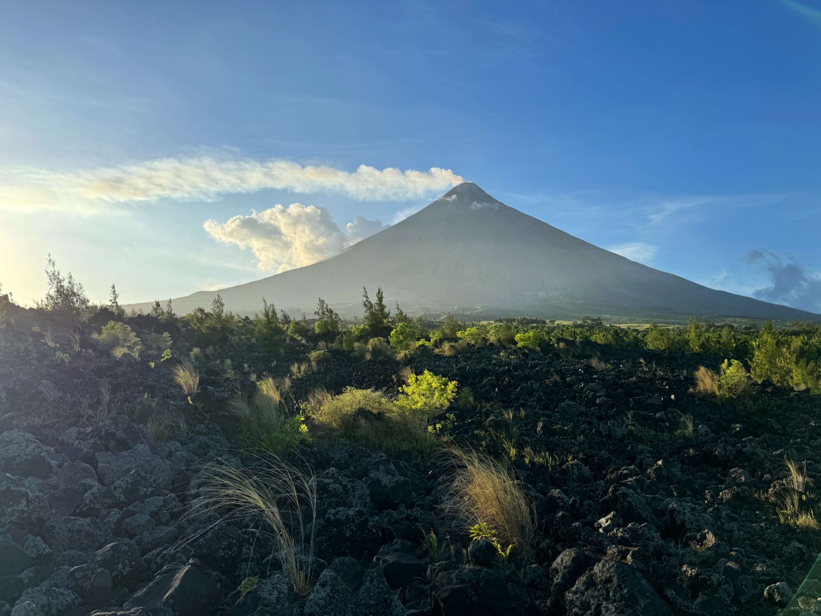 A view of Mayon from the helipad | Photo by: Dowee Untivero