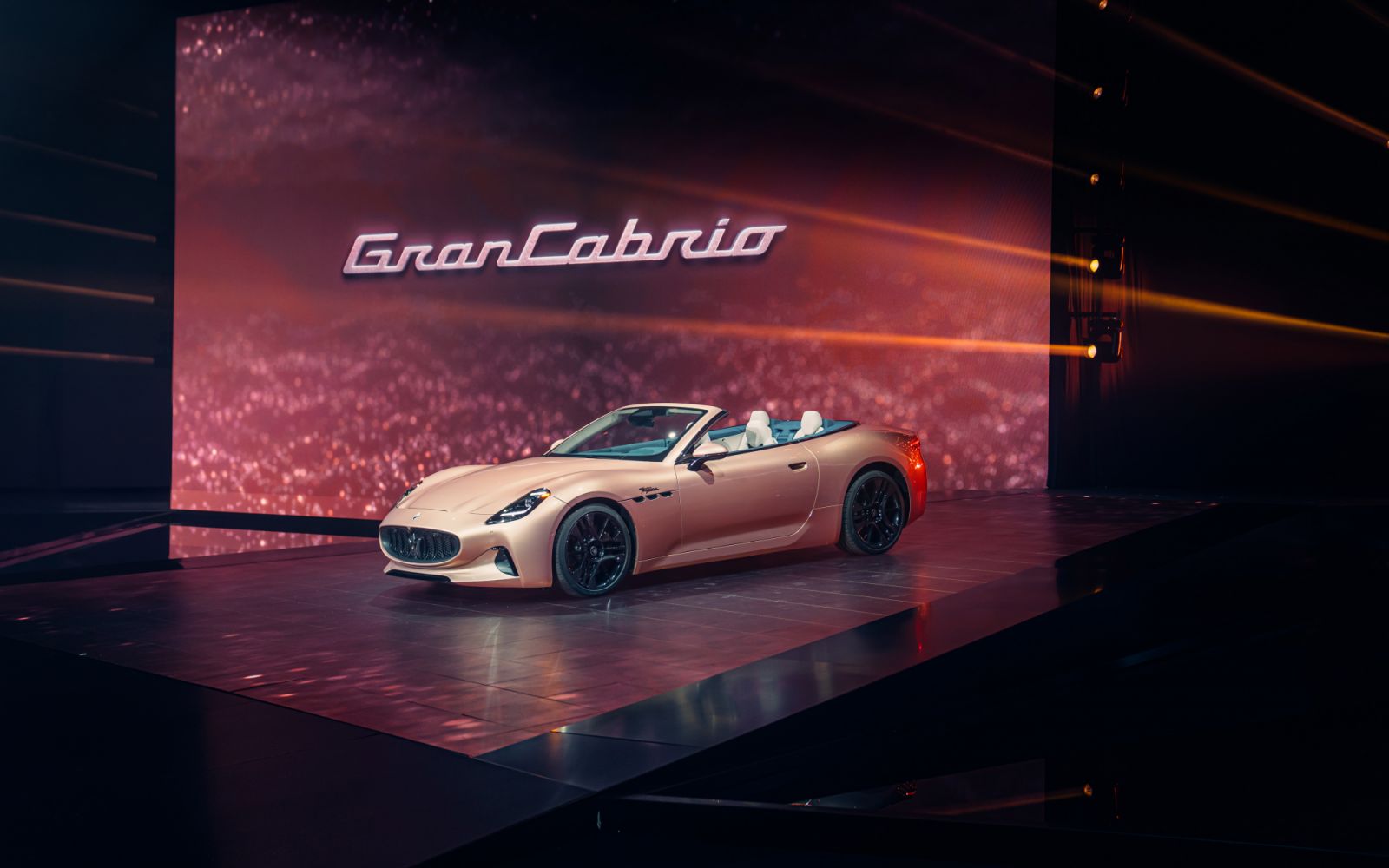 GranCabrio Folgoreรถยนต์ไฟฟ้ารุ่นล่าสุดจาก Maserati (ภาพ: Maserati)
