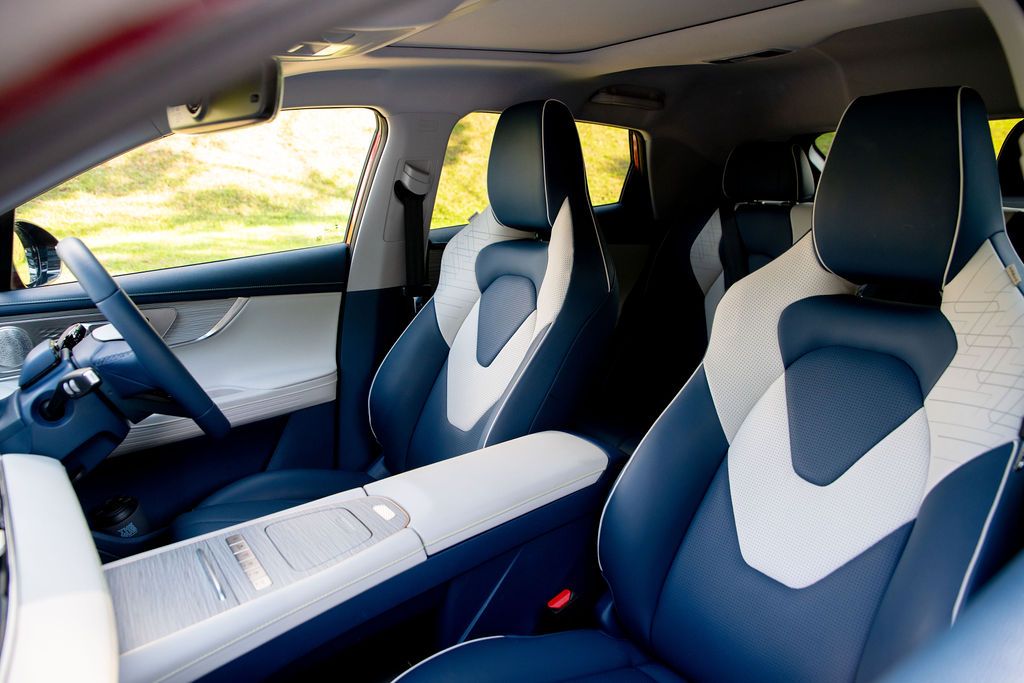omoda e5 cabin
